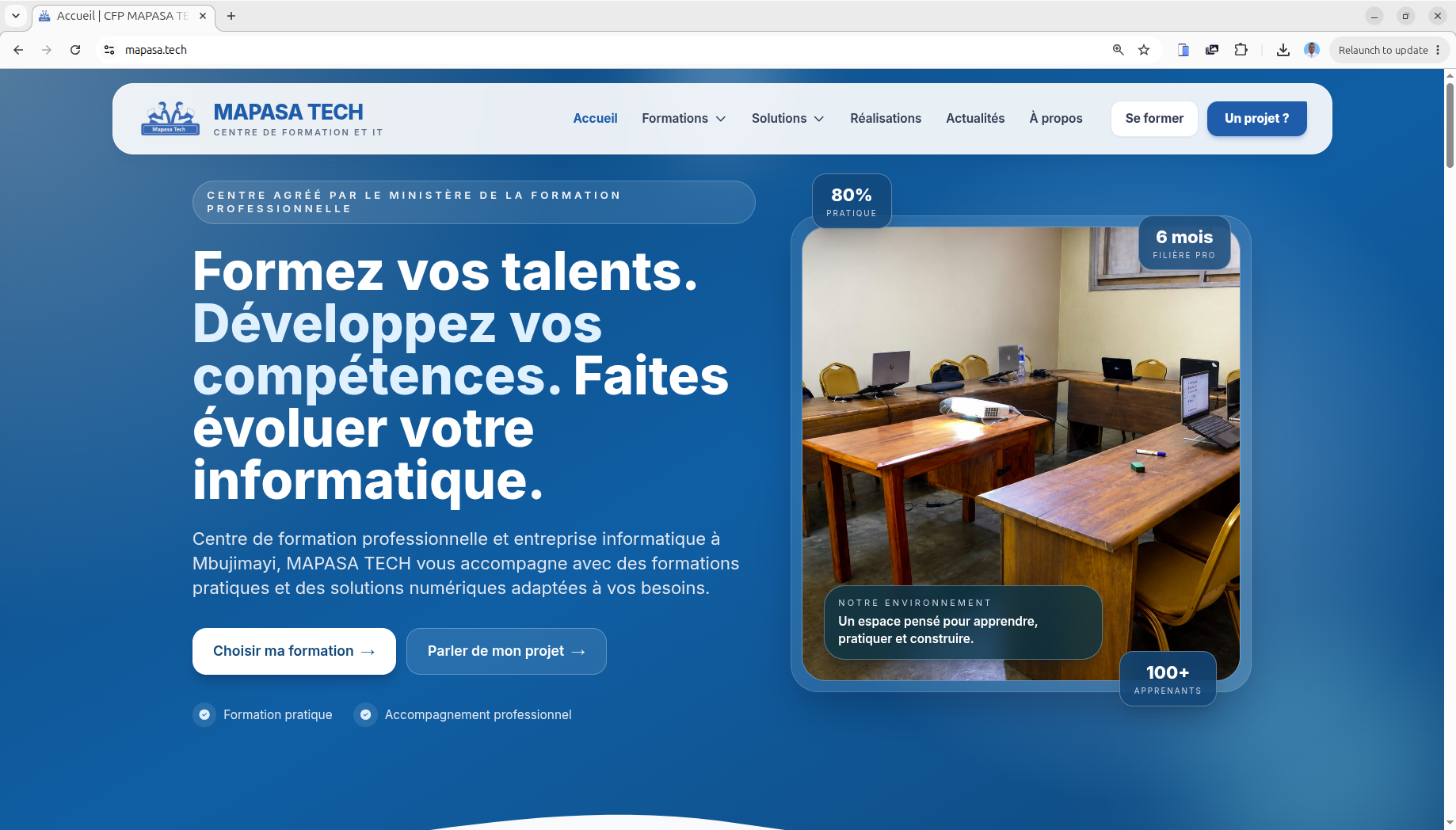 Illustration de Nous sommes en ligne !
